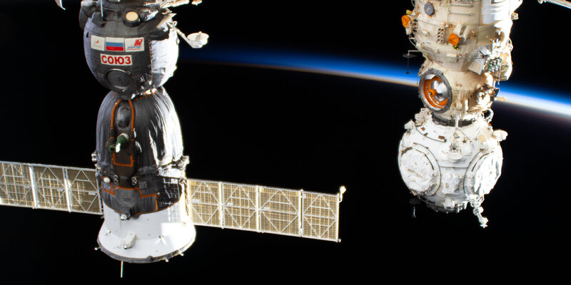 Космонавт Гребенкин отправился на МКС с тремя американцами - ВИДЕО