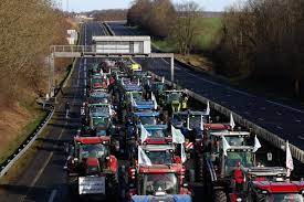 فرنسا: المزارعون ينوون مواصلة احتجاجاتهم المستمرة منذ يناير