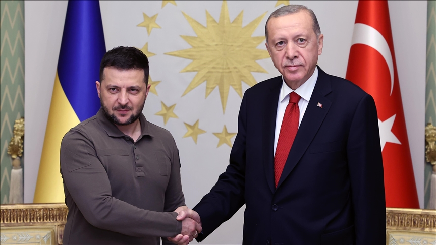 Turkish President Erdogan meets with Ukraine’s Zelenskyy