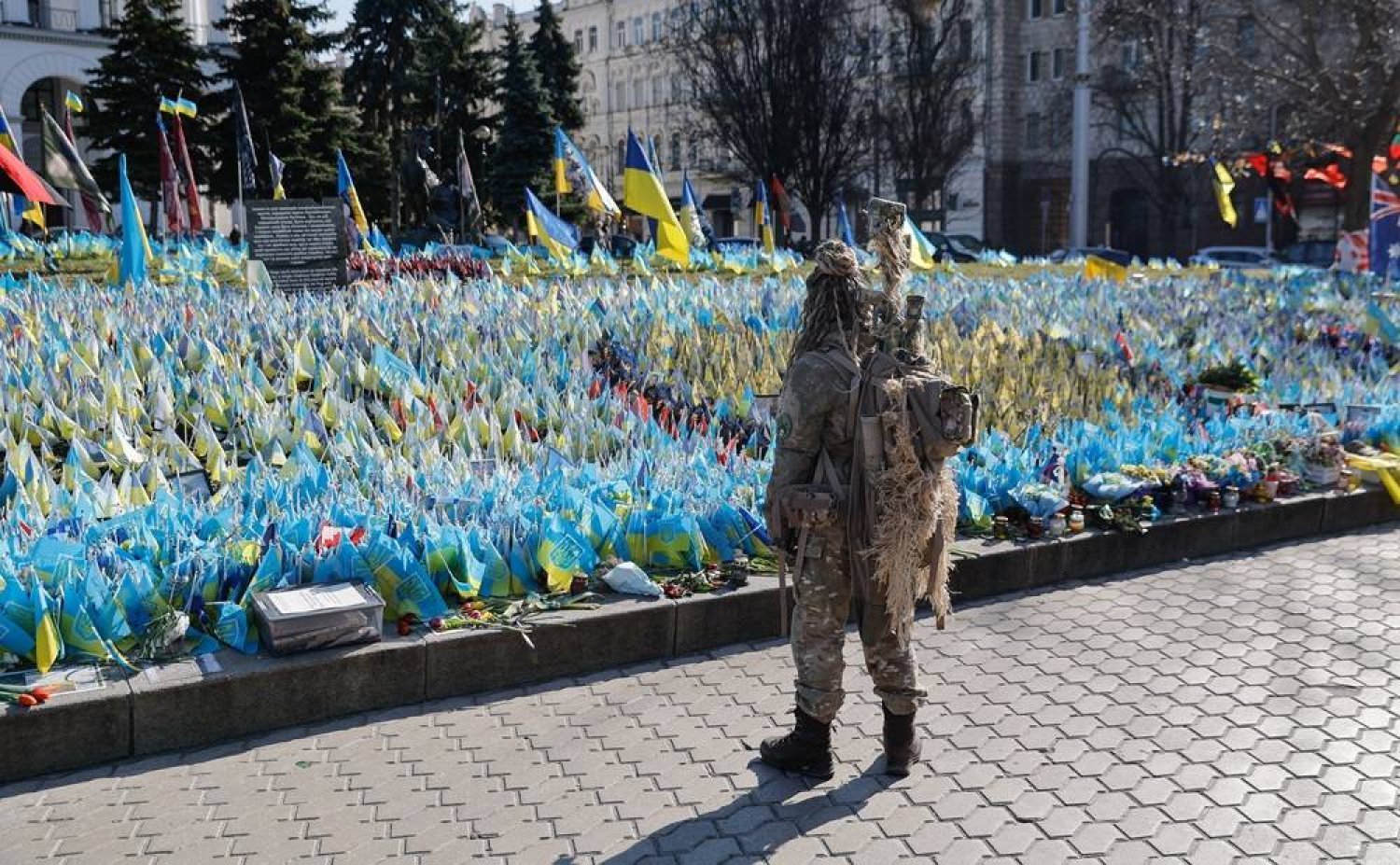 Polşanın xarici işlər naziri: NATO qoşunları Ukraynadadır