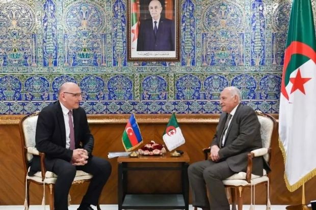 أذربيجان والجزائر  تناقشان تعزيز العلاقات الثنائية