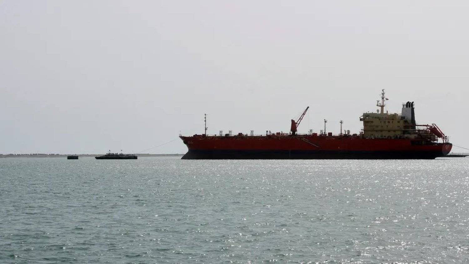 هيئة بحرية بريطانية تتلقى بلاغاً عن «هجوم» قرب ميناء الحديدة اليمني