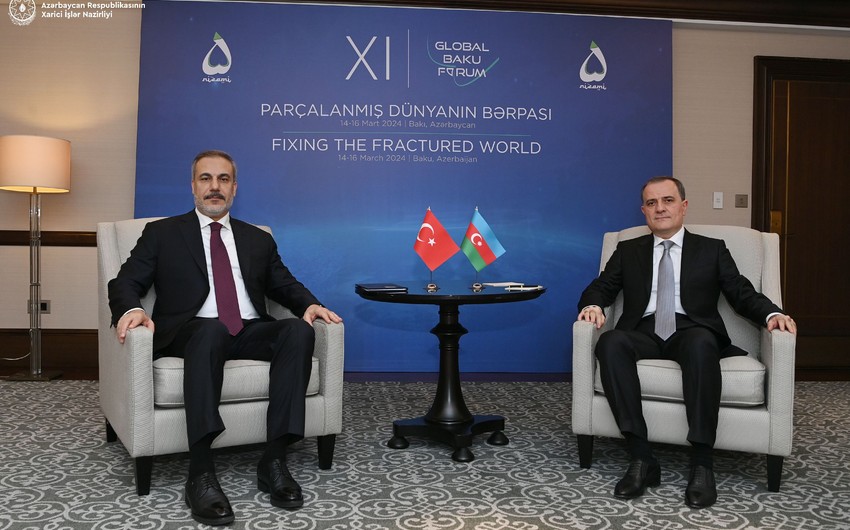 Azerbaijani FM meets with his Turkish counterpart