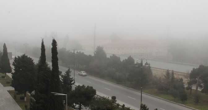 На ряде автомагистралей Азербайджана ожидается снижение видимости