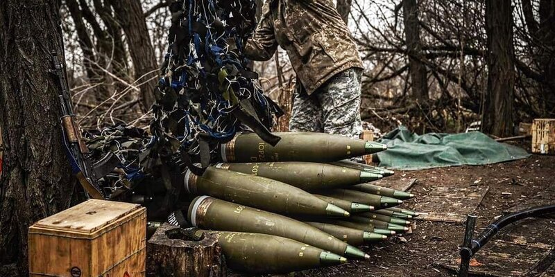 Чехия начала разыскивать снаряды для Киева незадолго до начала спецоперации РФ