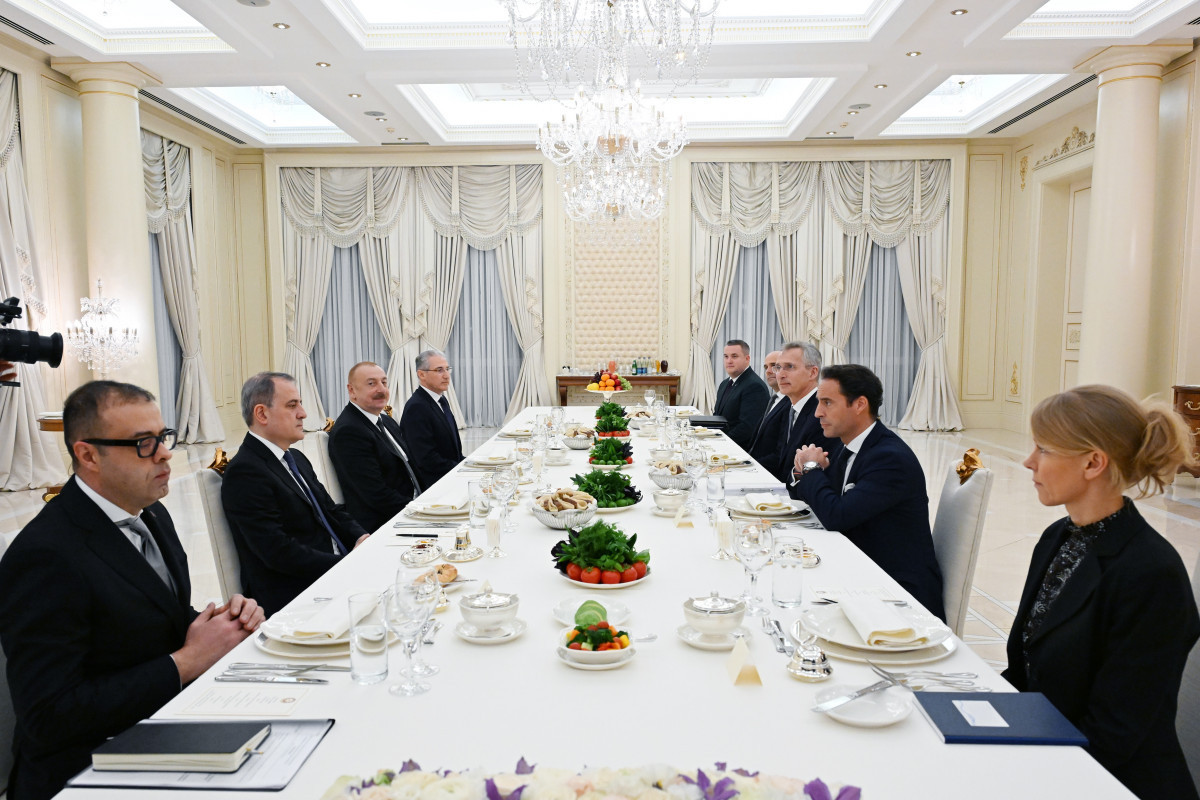 President Ilham Aliyev held expanded meeting over dinner with  Jens Stoltenberg