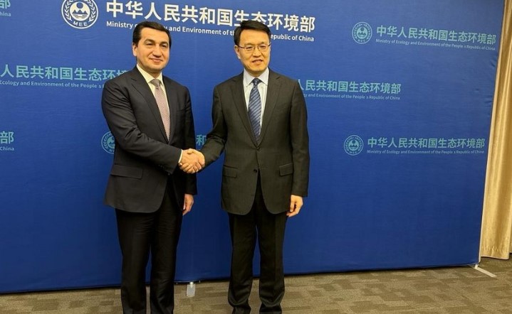 Hikmat Hajiyev meets with Vice Minister of Ecology and Environment of China