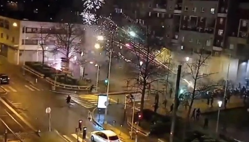 اعتقال 9 أشخاص بعد مهاجمتهم مركزاً للشرطة في باريس