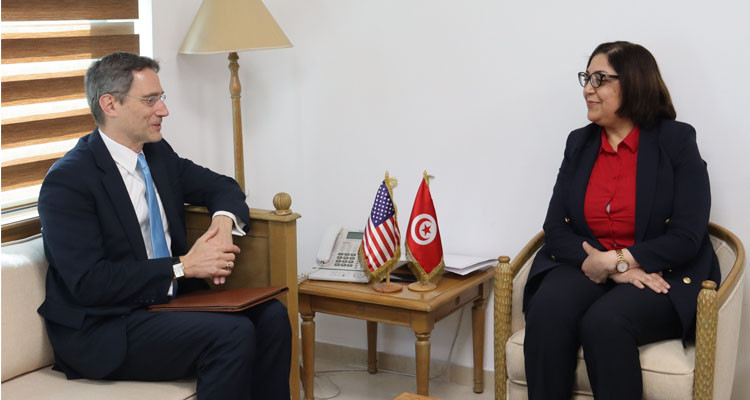 وزيرة التجارة وتنمية الصادرات التونسية تستقبل السفير الأمريكي بتونس