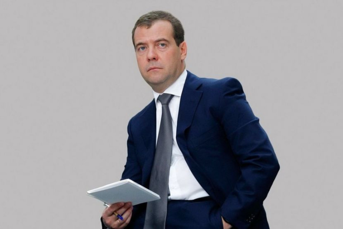 Medvedev proposed to suspend diplomatic relations with EU