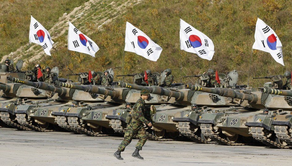 Танкер под флагом Южной Кореи перевернулся у японских берегов
