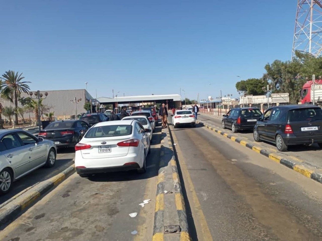 ليبيا تعلن إغلاق معبر رأس جدير مع تونس بعد خروجه عن السيطرة