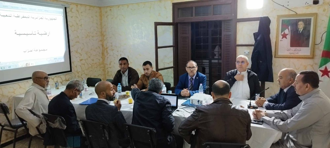 أحزاب جزائرية تبحث تقديم مرشح توافقي لانتخابات الرئاسة