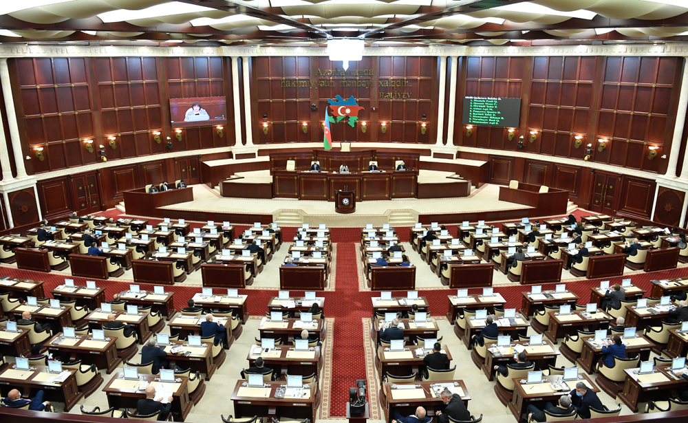 Azerbaijani Parliament's meeting kicks off
