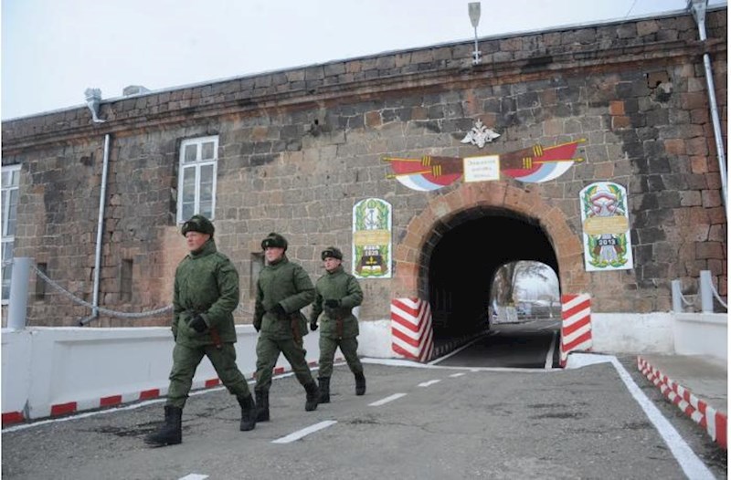 МИД России предупредил Армению о военной базе