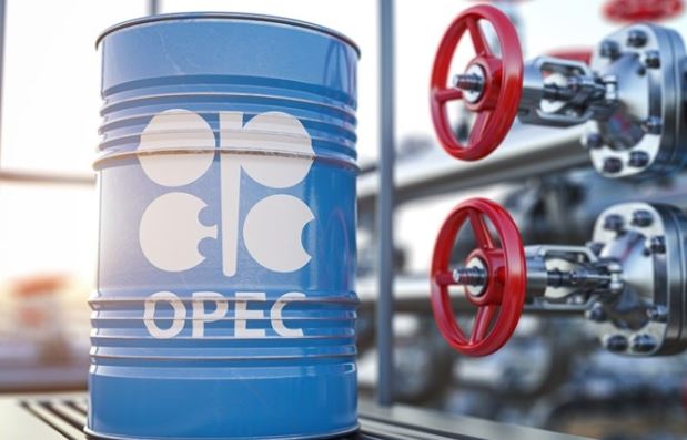 أوبك بلس يقرر استمرار خفض إنتاج النفط خلال يونيو المقبل