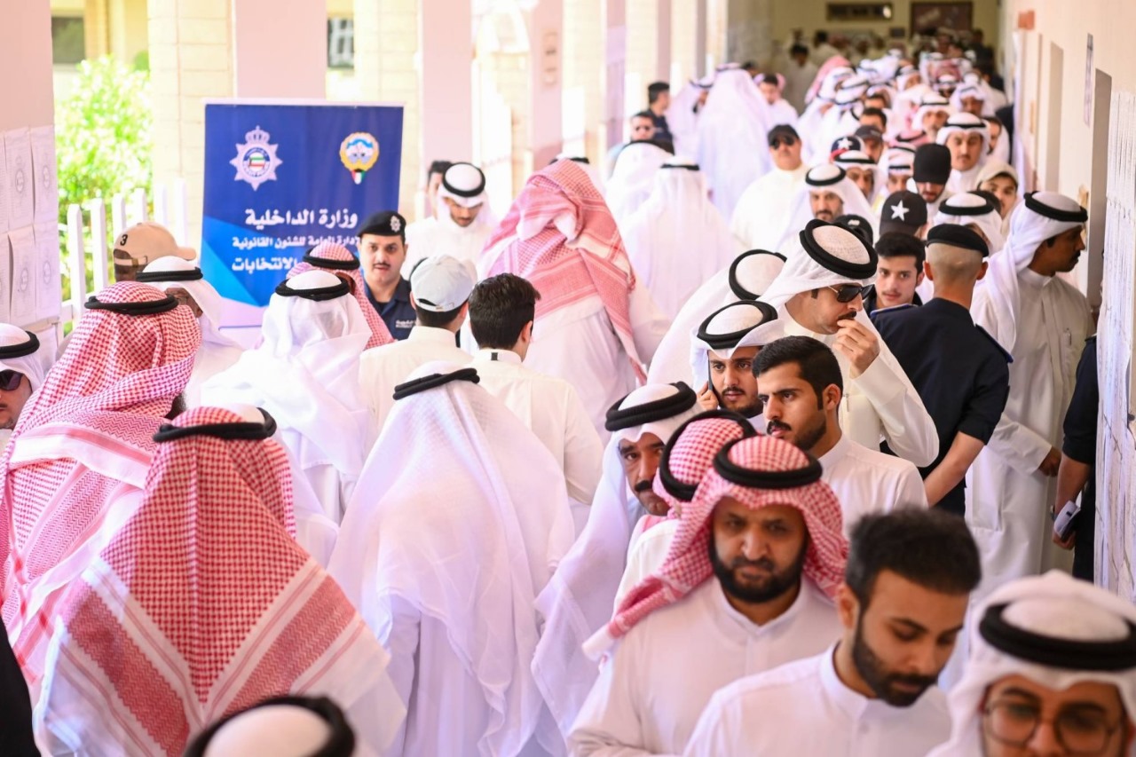 انتخابات الأمة الكويتي تسفر عن تغيير بسيط في الدوائر الخمس