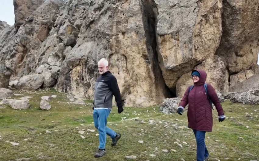 ABŞ səfiri Beşbarmaq dağından paylaşım edib - VİDEO