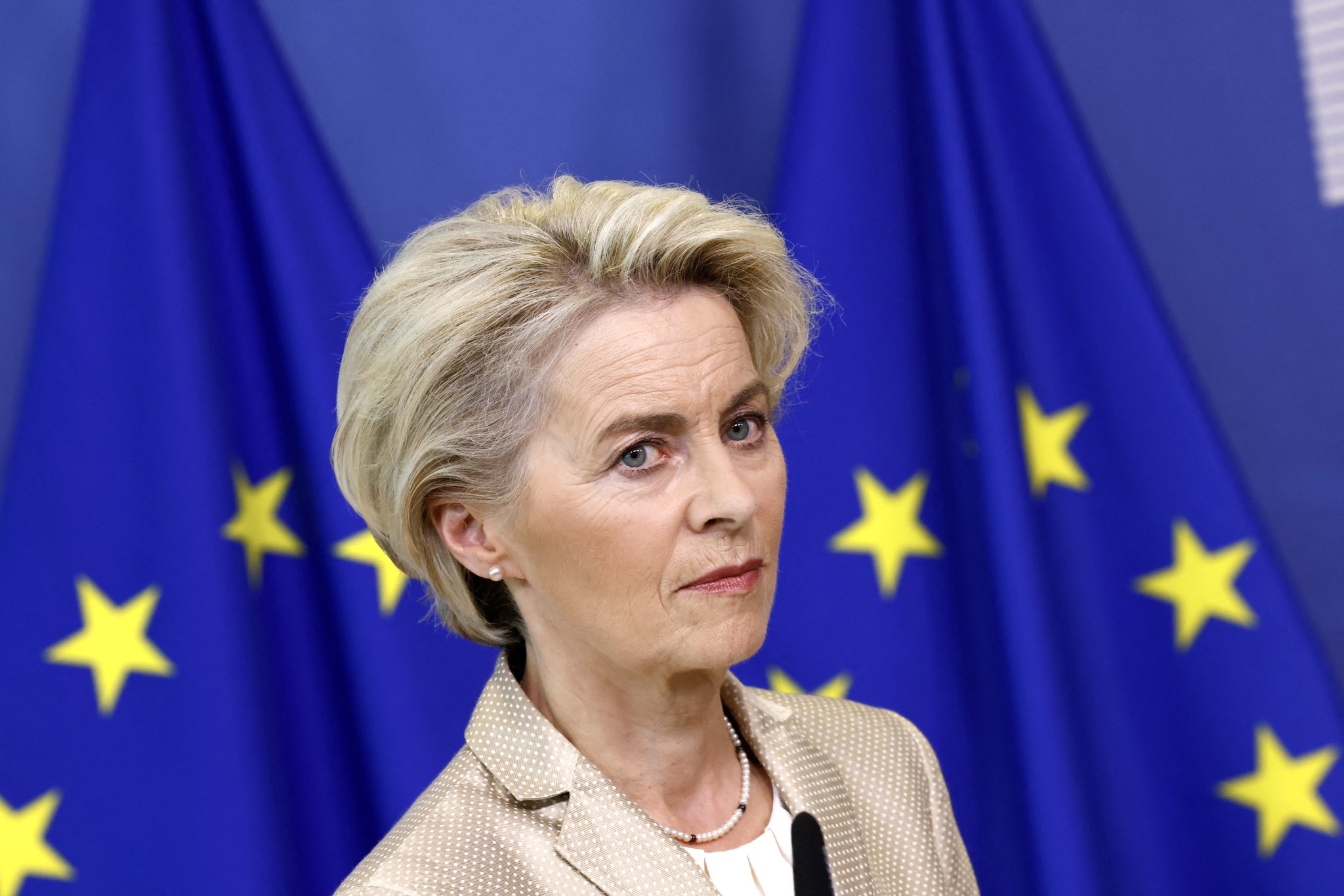 Главу Еврокомиссии обвиняют в коррупции - ФОТО