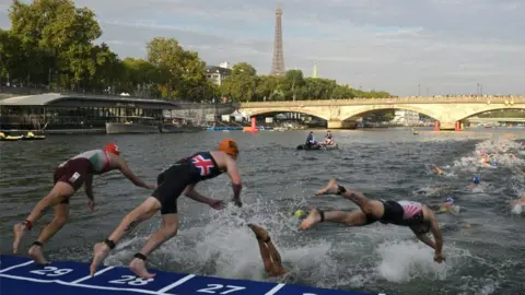 Paris 2024: Triathlon swimming could be cancelled because of poor water quality