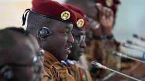 المجلس العسكري في بوركينا فاسو يحبط انقلاباً