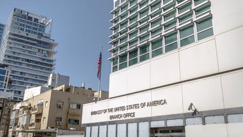 US restricts travel for diplomats in Israel