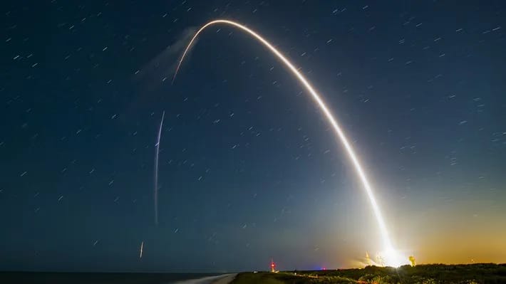 SpaceX yeni rekorda imza atıb
