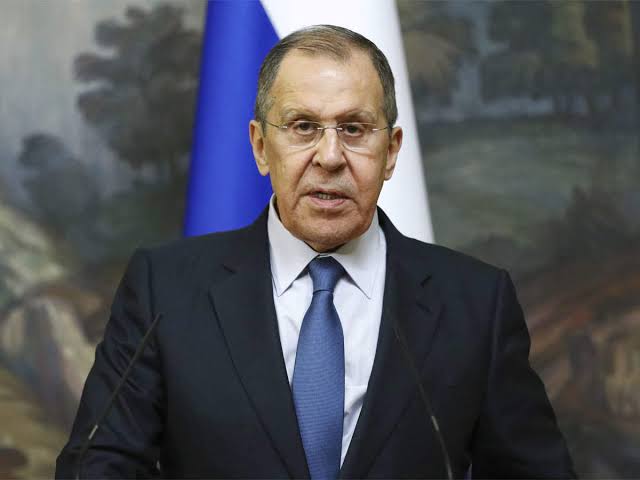 Lavrov: Ermənistanı sürətlə Rusiyadan qoparmaq istəyirlər