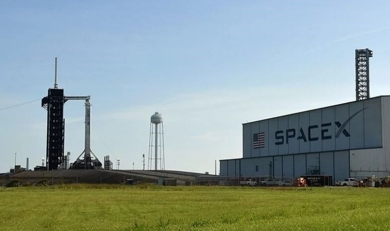 SpaceX kosmosa 23 Starlink peyki göndərdi