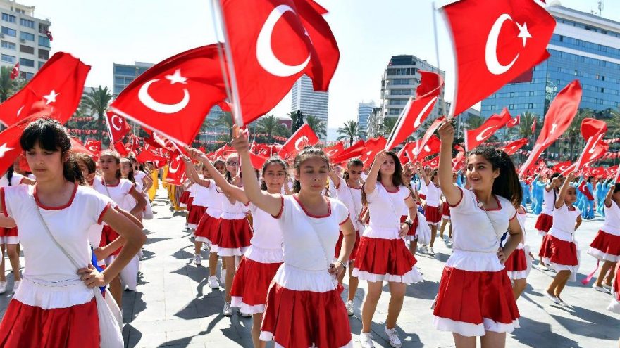 Bu gün Türkiyədə Milli Suverenlik və Uşaq Bayramı qeyd edilir