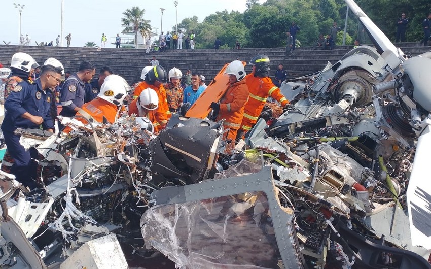 Malayziyada helikopterlər toqquşub, azı 10 nəfər ölüb - VİDEO