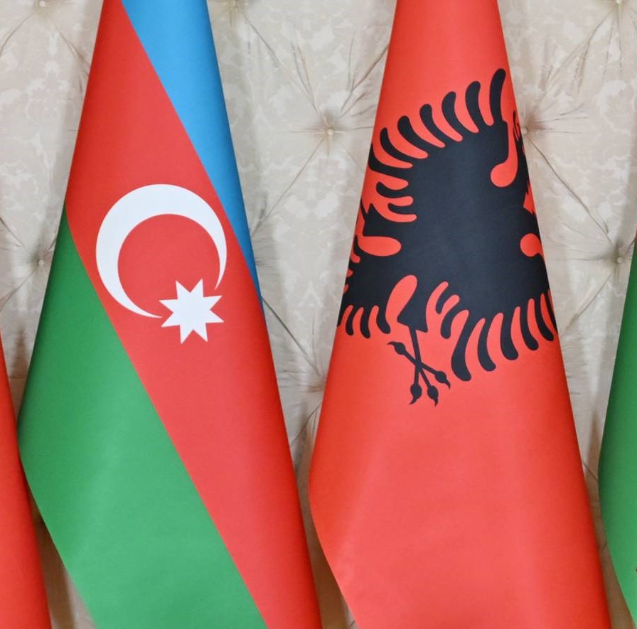 Отменяется визовый режим между Азербайджаном и Албанией