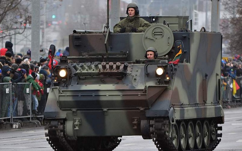 Ukraine receives armored personnel carriers from Lithuania