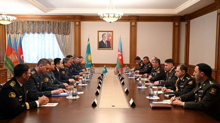 Azərbaycan ilə Qazaxıstan arasında hərbi əməkdaşlığın inkişaf perspektivləri müzakirə edilib