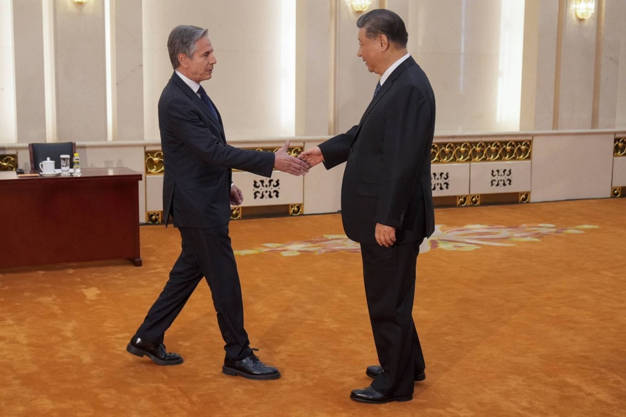 الرئيس الصيني يستقبل وزير الخارجية الأمريكي في بكين