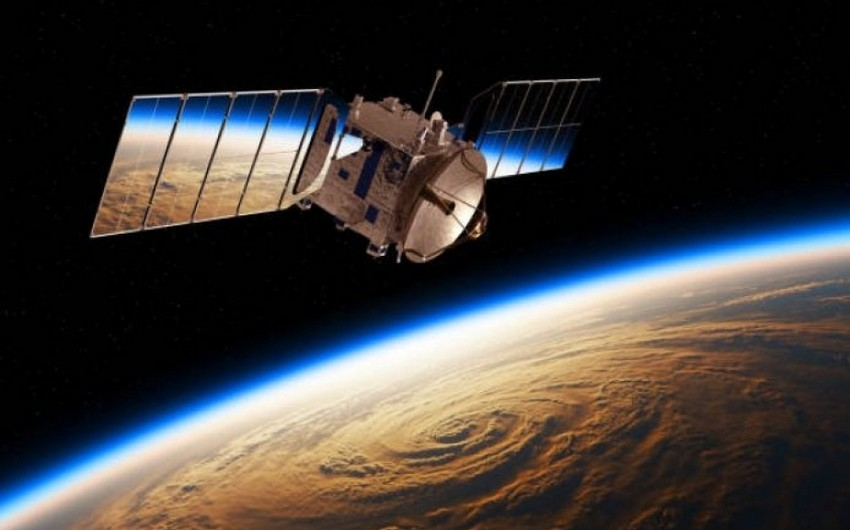 Azerbaijan permits privatization of satellite communication facilities in geostationary orbits