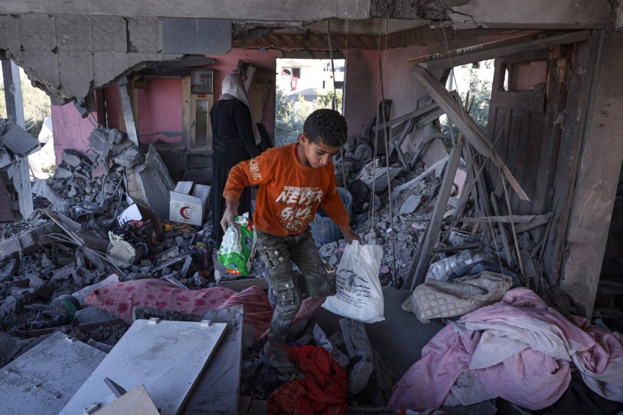 مقتل 15 فلسطينياً في قصف إسرائيلي على ثلاثة منازل برفح