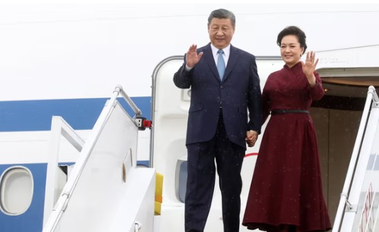 Xi Jinping arrives in France with Ukraine and an EU trade row at the top of his agenda