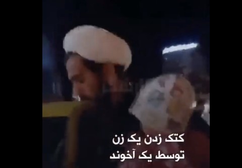 İranda molla məcburi hicaba görə qadına hücum etdi - VIDEO