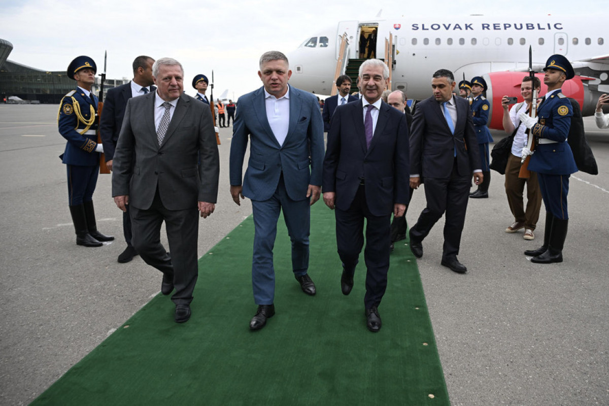 Slovak PM Robert Fico arrives in Azerbaijan
