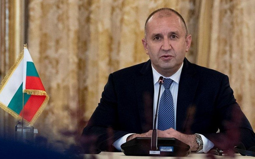 الرئيس البلغاري يصل  اذربيجان في زيارة رسمية