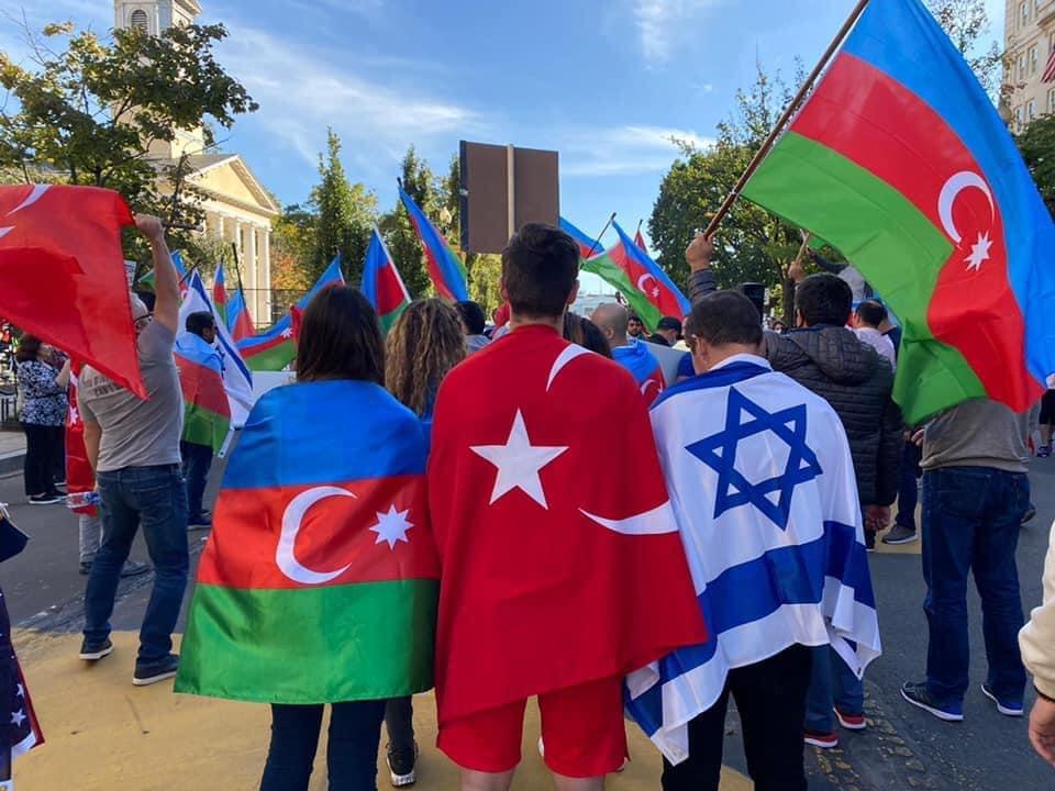 خبير سياسي: يمكن لأذربيجان أن تلعب دور الوسيط بين تركيا وإسرائيل