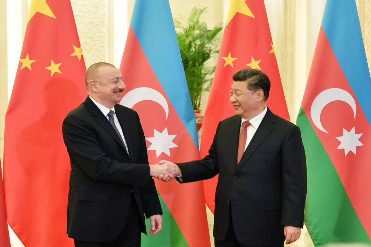 Azerbaijani President congratulates his Chinese counterpart on National Day