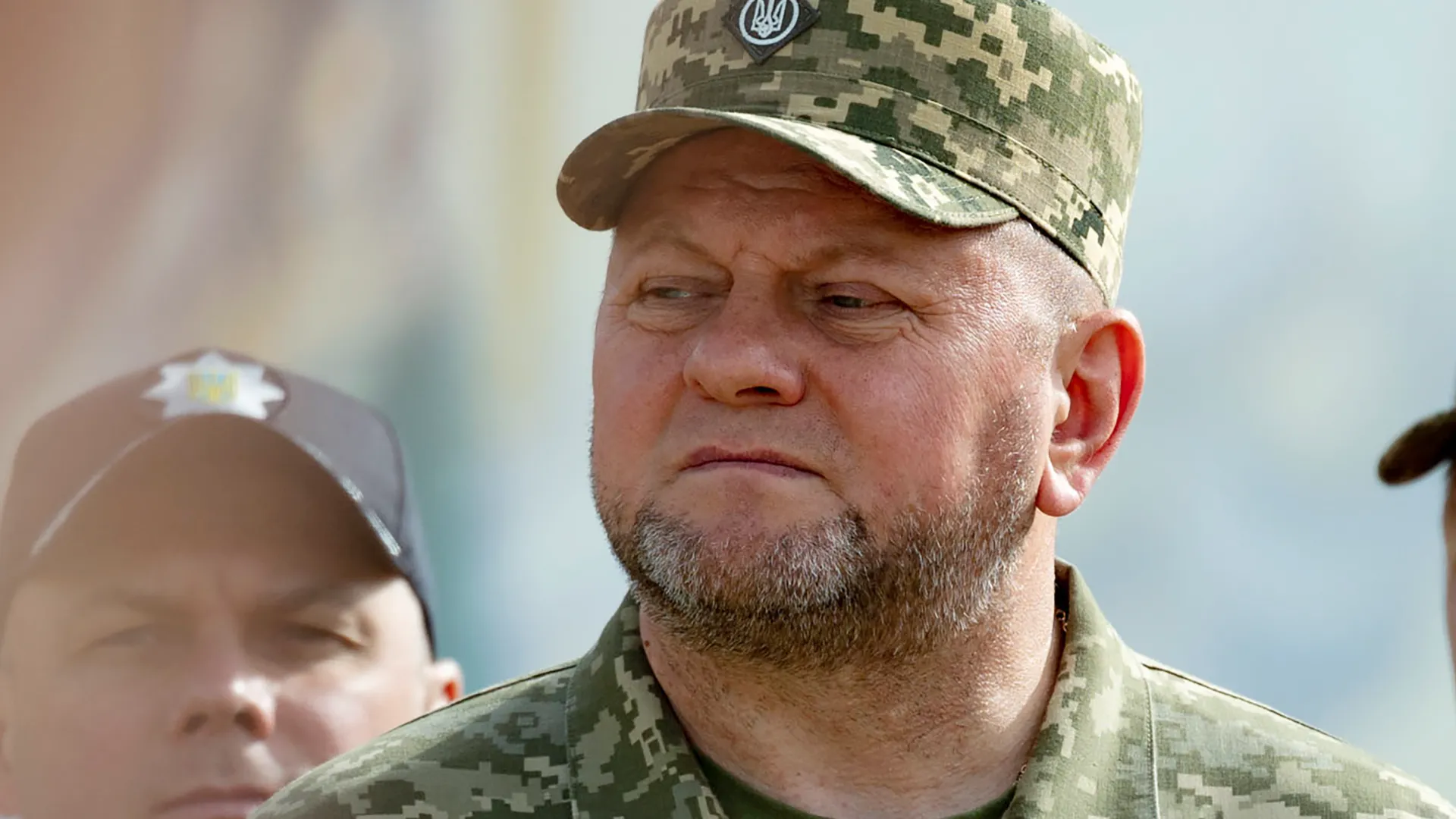 Zelenskyy officially appoints ex-commander - in - chief ambassador to UK
