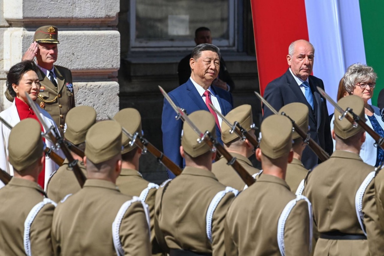 الرئيس الصيني في المجر للاحتفاء بالصداقة بين البلدين