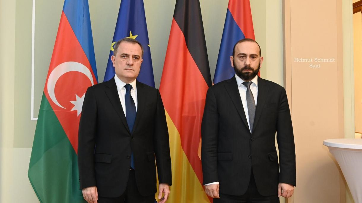 Сегодня главы МИД Азербайджана и Армении проведут встречу