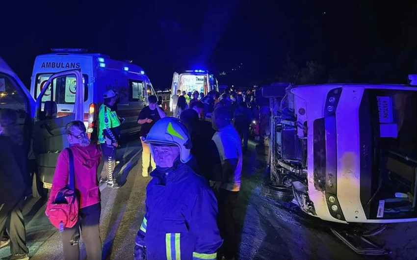 School bus accident in Antalya, Türkiye: 25 injured as student transport plunges into ravine