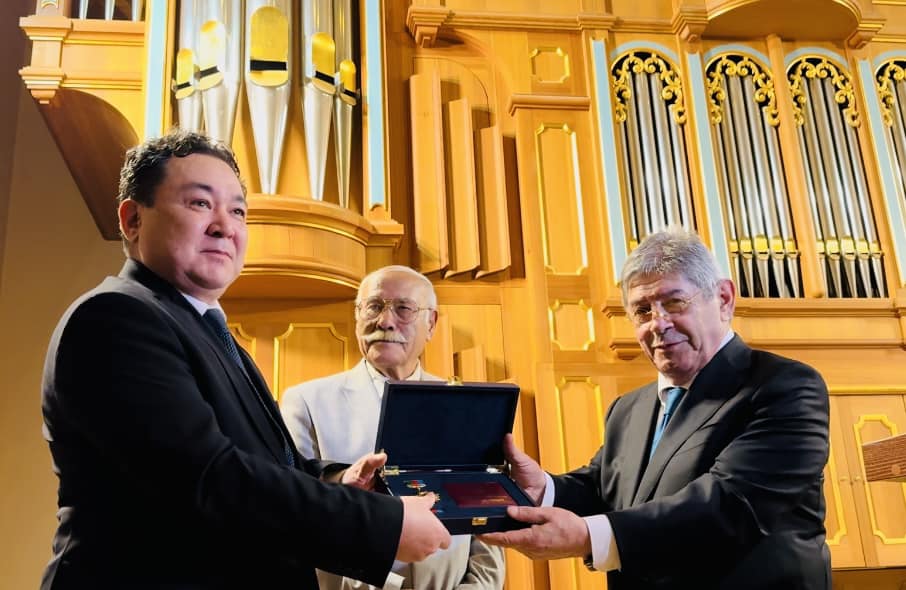 Uzbek Representative IEPF Shukhrat Barlas Receives "100th Anniversary of Heydar Aliyev" Jubilee Medal - PHOTOS/VIDEO