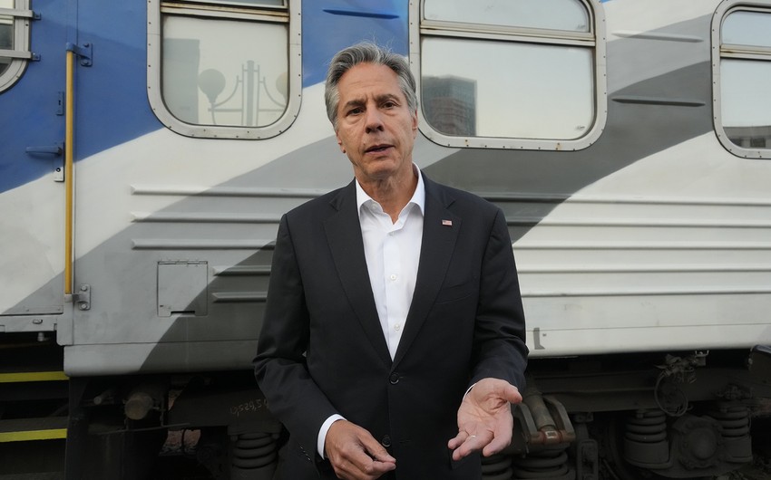 Blinken arrives in Ukraine in show of US solidarity amid Russian attacks