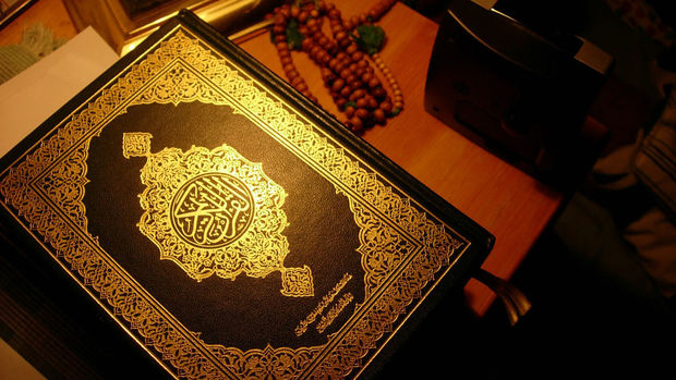 “Quran” yenidən yandırıldı
